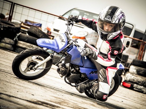 Vincze Hanna motororozik, Kép: H-MOTO Team