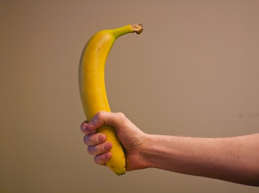 Banán a kézben, Kép: wikimedia
