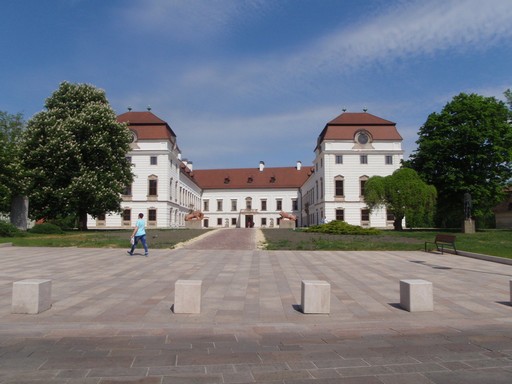 Eszterházy-kastély, Pápa, Kép: wikipedia 