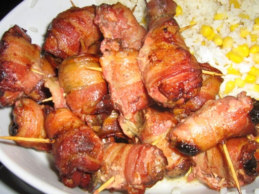 Baconbe tekert csirkemáj aszalt szilvával, Kép: Fodor Emese