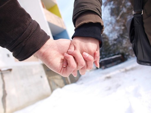 Szerelmes kezek, Kép: pixabay