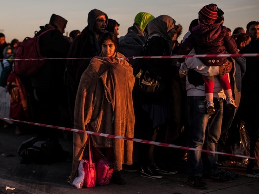 Menekültek a magyar-osztrák határon, Kép: Spektrum