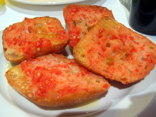 Katalán paradicsomos kenyér, Kép: flickr.com