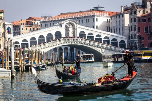 Olaszország (Velence) a párok egyik kedvenc helye  Kép: Pixabay
