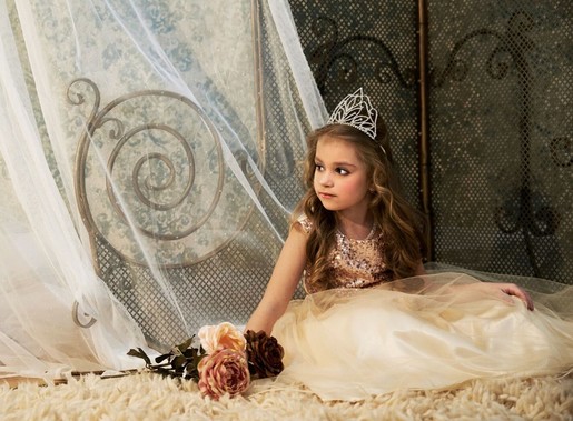 Királylány az ágyon, Kép: Kids Fashion