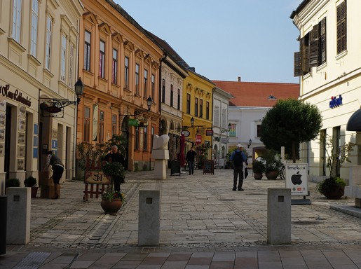 Pécs, sétálutca, Kép: flickr