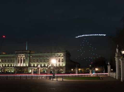 Brit királyi palota és a karácsonyfa, Kép: designterminal.org