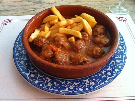 Fűszeres spanyol húsgombócok, Kép: wikimedia